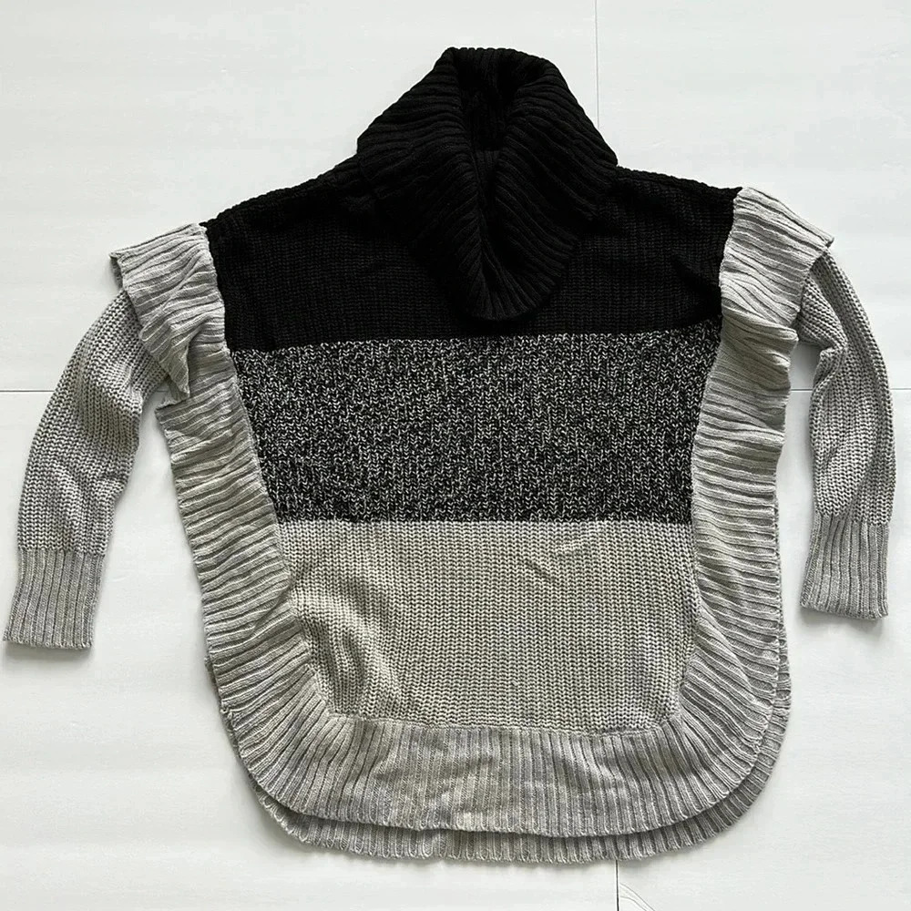 Alya Black and Grey‎ Sweater Sz S/M